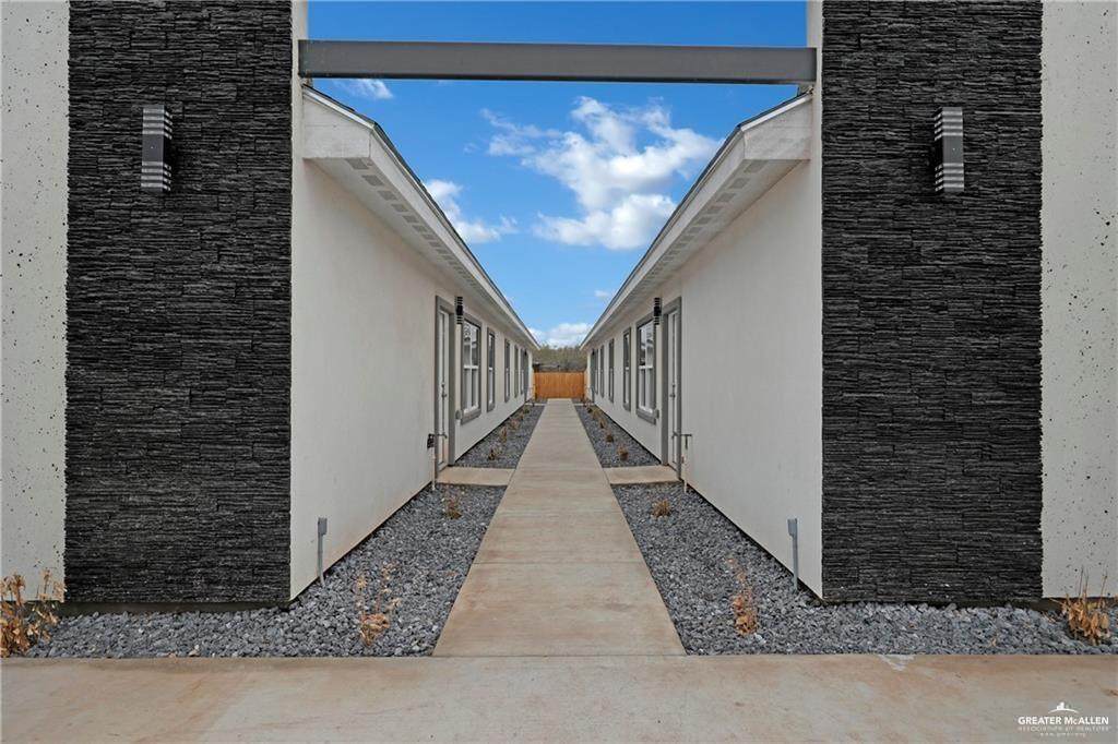 https://bt-photos.global.ssl.fastly.net/mcallen/orig_boomver_1_501723-2.jpg