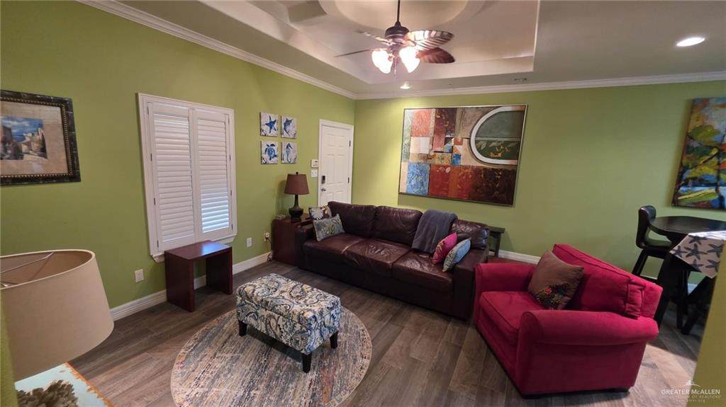 https://bt-photos.global.ssl.fastly.net/mcallen/orig_boomver_1_501764-2.jpg