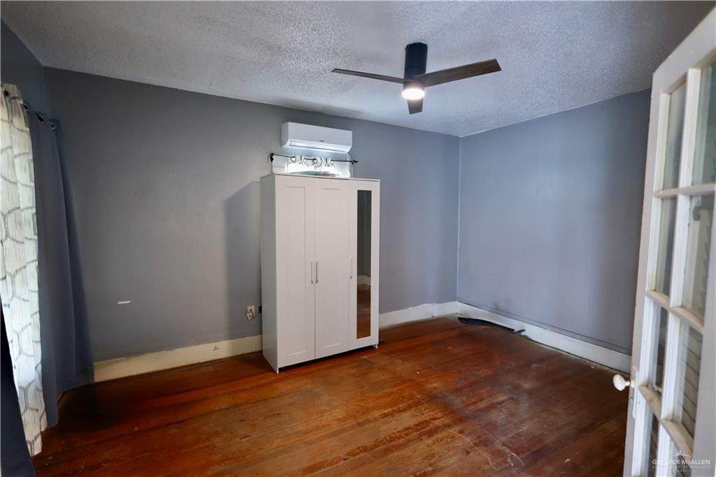 https://bt-photos.global.ssl.fastly.net/mcallen/orig_boomver_1_501809-2.jpg