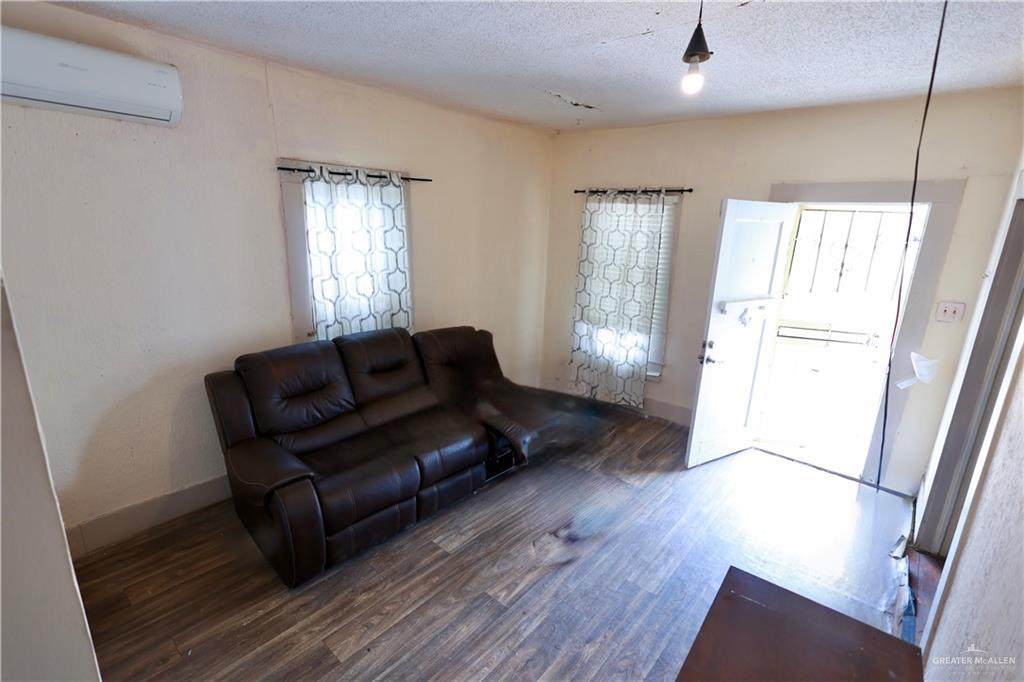 https://bt-photos.global.ssl.fastly.net/mcallen/orig_boomver_1_501809-2.jpg