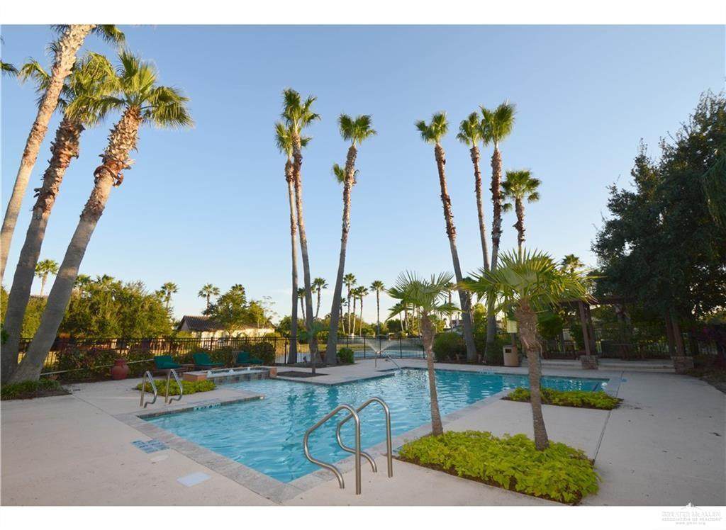 https://bt-photos.global.ssl.fastly.net/mcallen/orig_boomver_1_501989-2.jpg