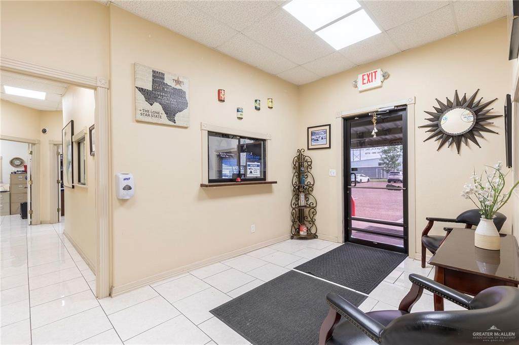 https://bt-photos.global.ssl.fastly.net/mcallen/orig_boomver_1_502122-2.jpg