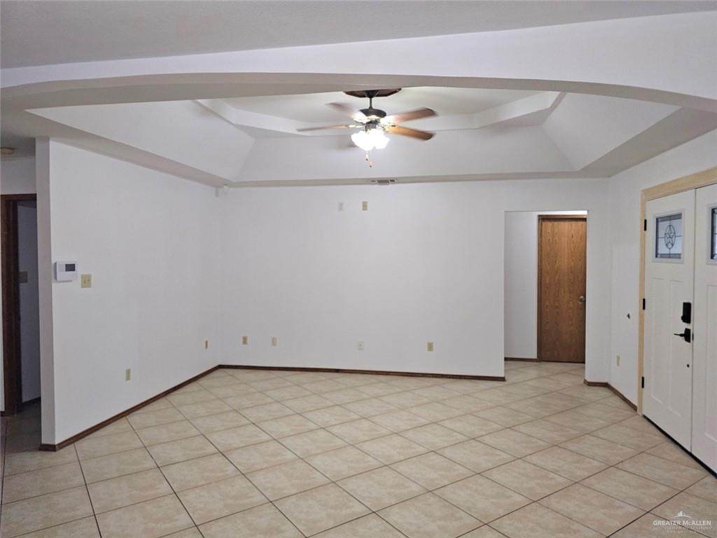 https://bt-photos.global.ssl.fastly.net/mcallen/orig_boomver_1_502123-2.jpg