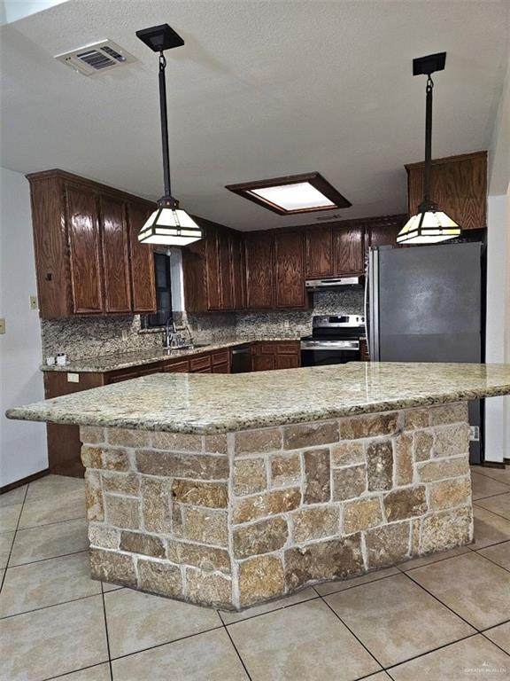 https://bt-photos.global.ssl.fastly.net/mcallen/orig_boomver_1_502123-2.jpg