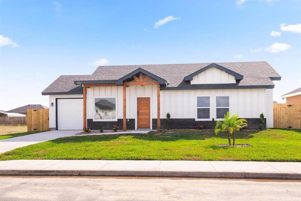 1802 Karianna - Photo 1