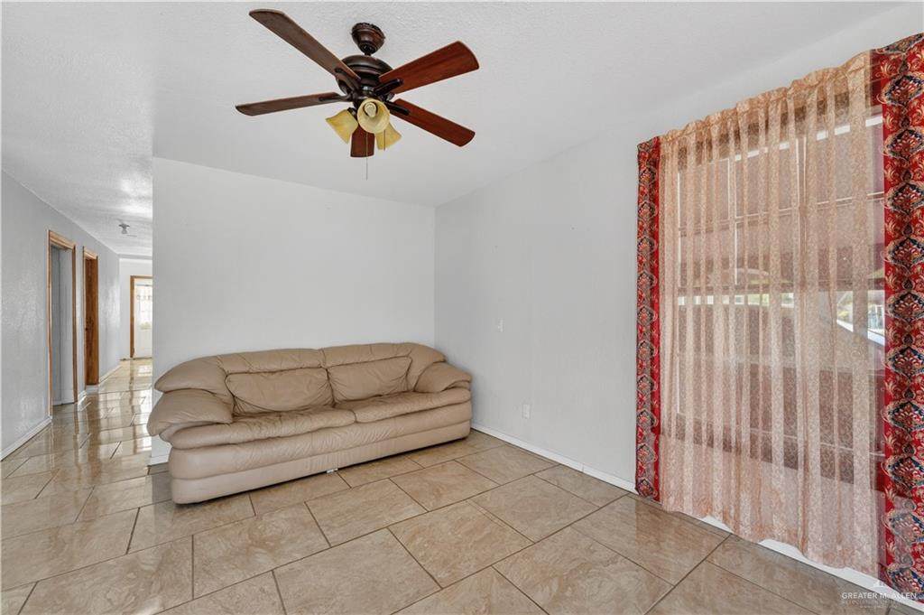 https://bt-photos.global.ssl.fastly.net/mcallen/orig_boomver_1_502320-2.jpg