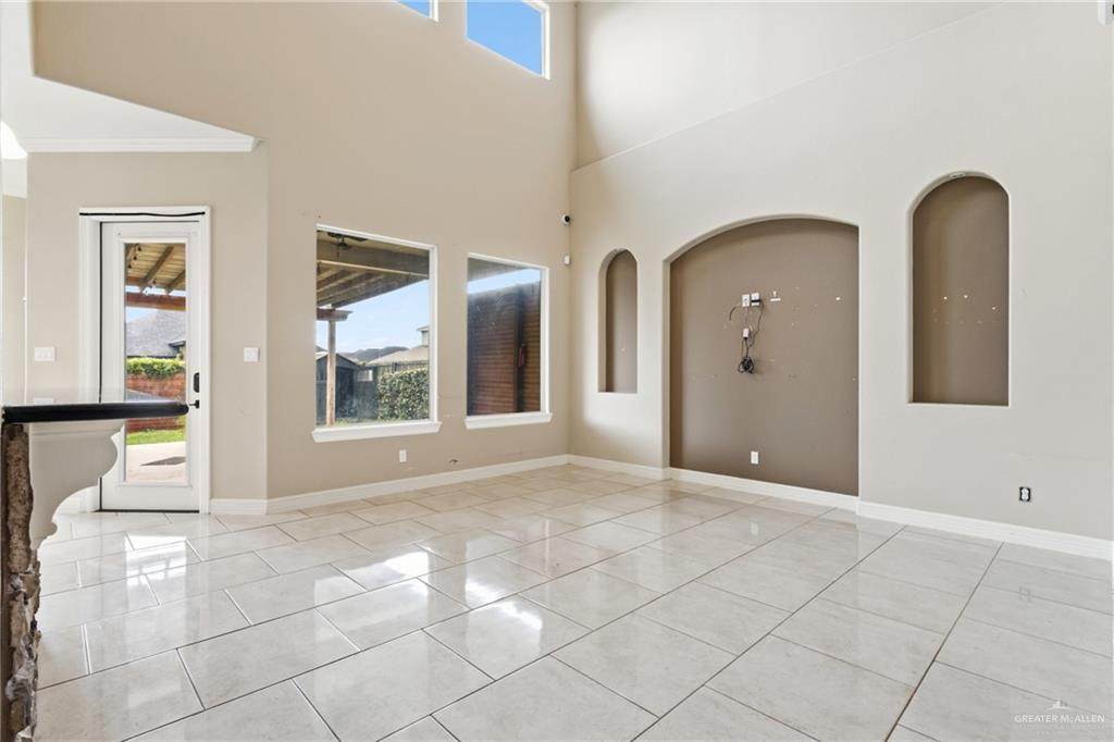https://bt-photos.global.ssl.fastly.net/mcallen/orig_boomver_1_503177-2.jpg
