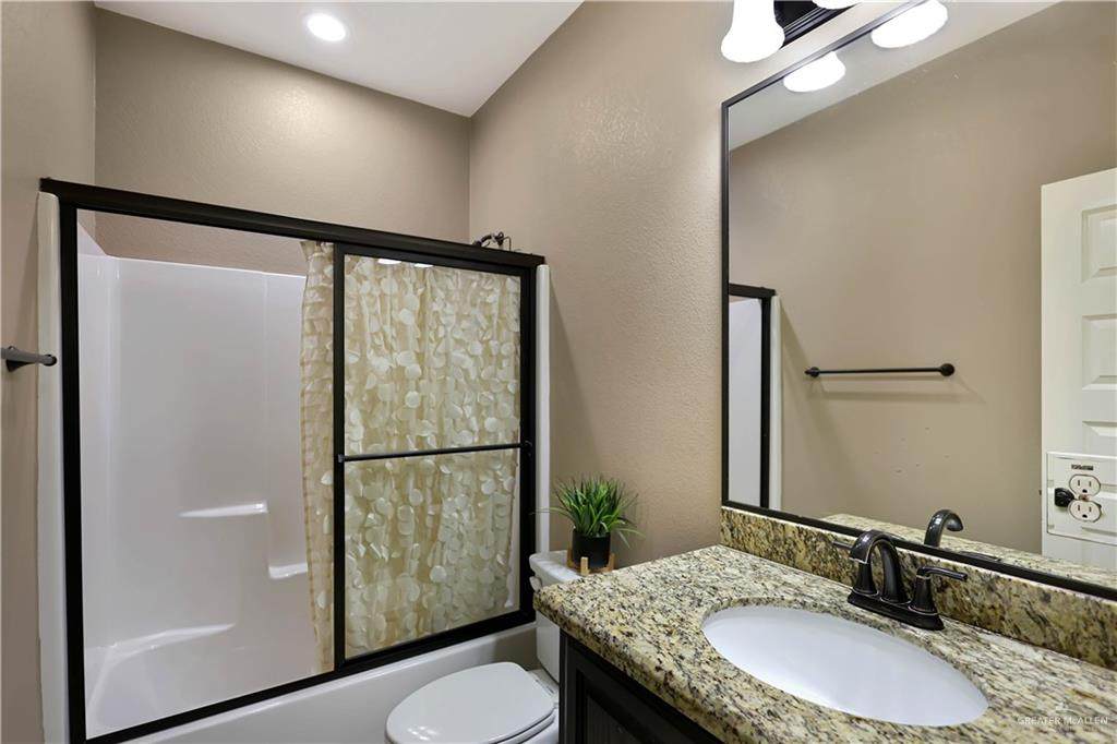 https://bt-photos.global.ssl.fastly.net/mcallen/orig_boomver_1_503539-2.jpg