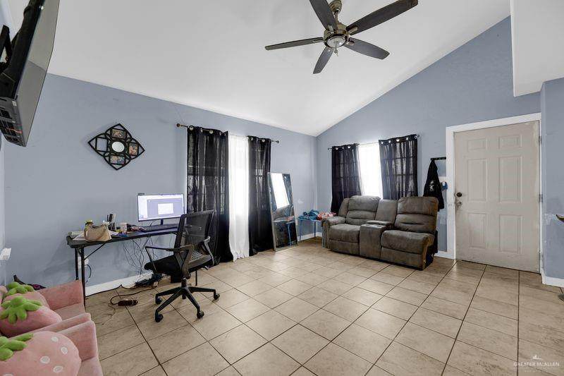 https://bt-photos.global.ssl.fastly.net/mcallen/orig_boomver_1_503648-2.jpg
