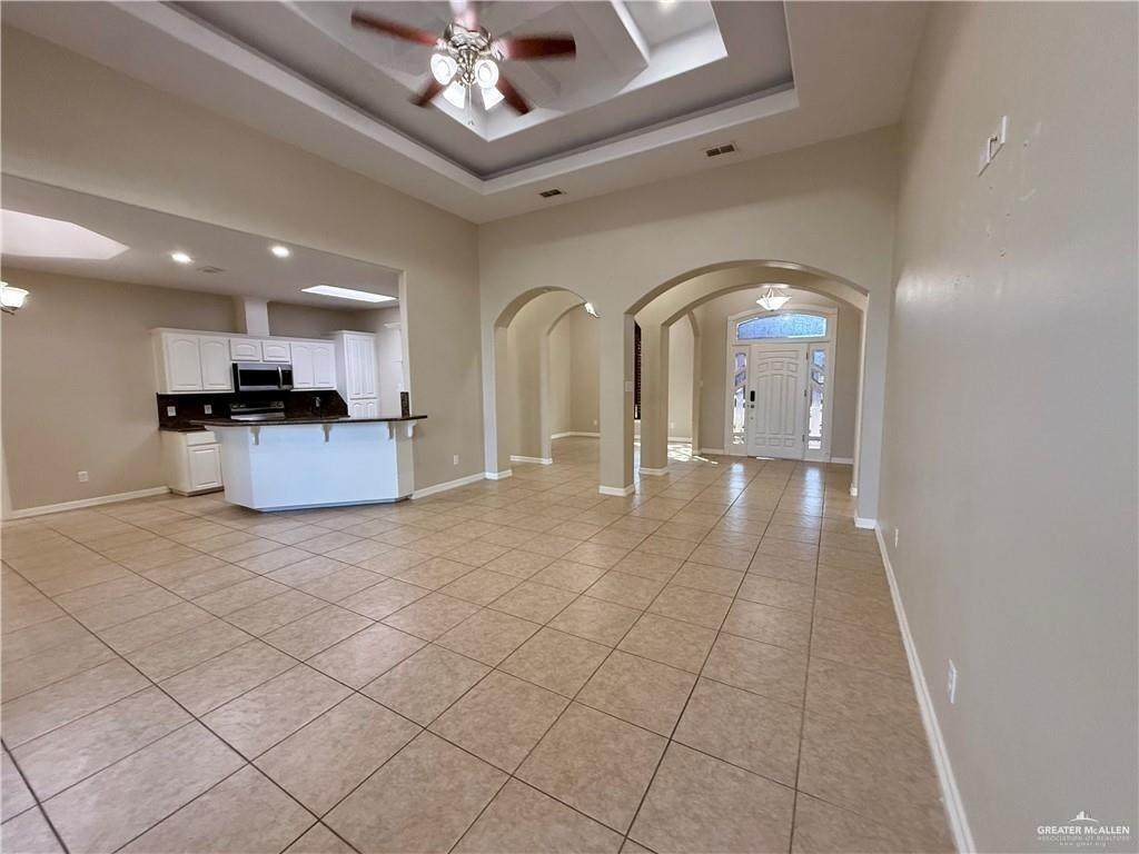 https://bt-photos.global.ssl.fastly.net/mcallen/orig_boomver_1_503861-2.jpg