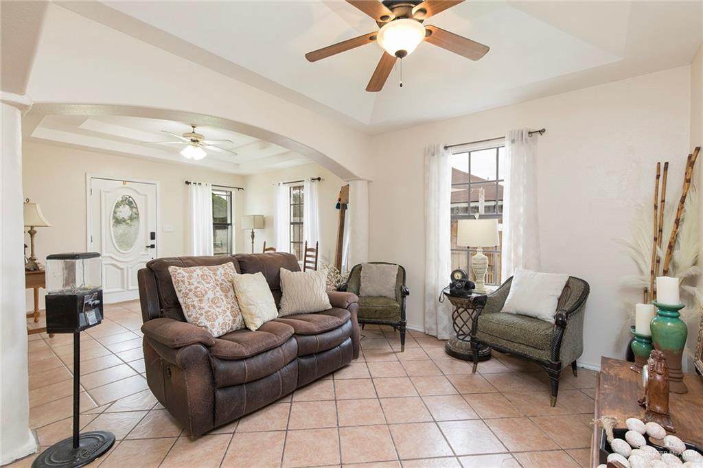 https://bt-photos.global.ssl.fastly.net/mcallen/orig_boomver_1_504003-2.jpg