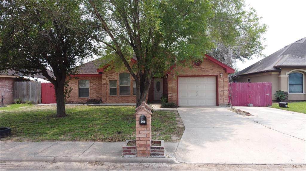 732 Huisache - Photo 1