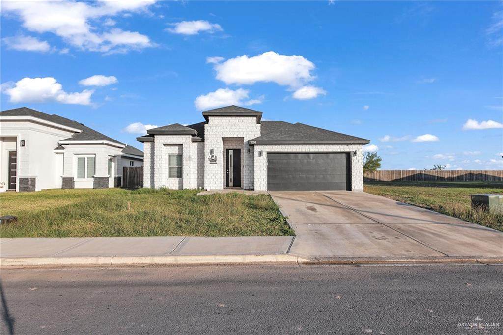 2003 32nd - Photo 1