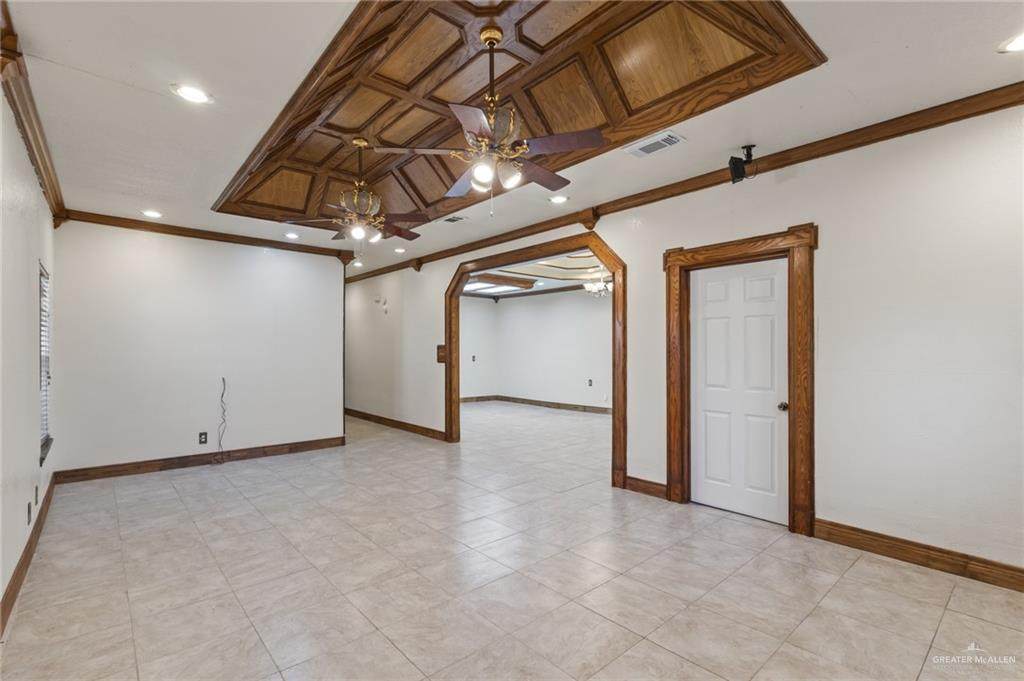 https://bt-photos.global.ssl.fastly.net/mcallen/orig_boomver_1_504548-2.jpg