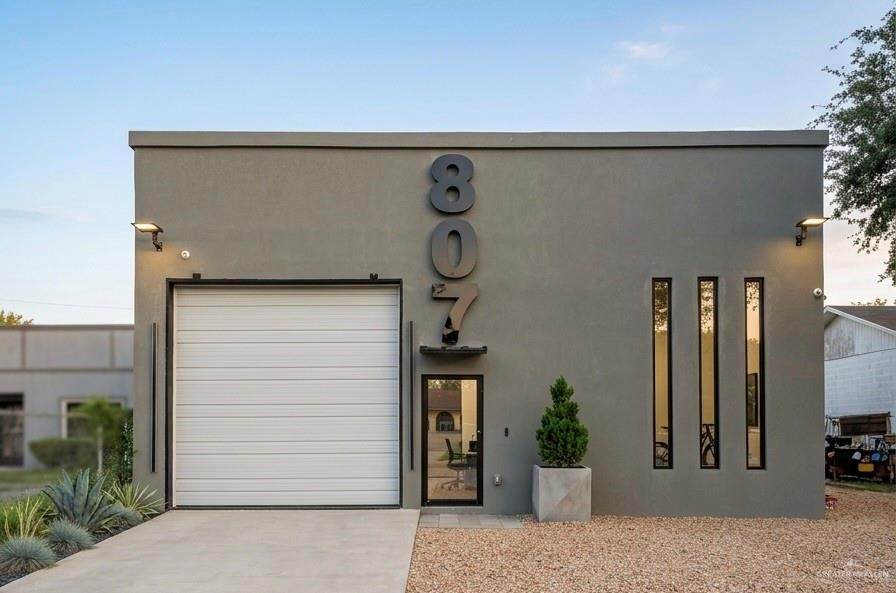 807 San Antonio - Photo 1