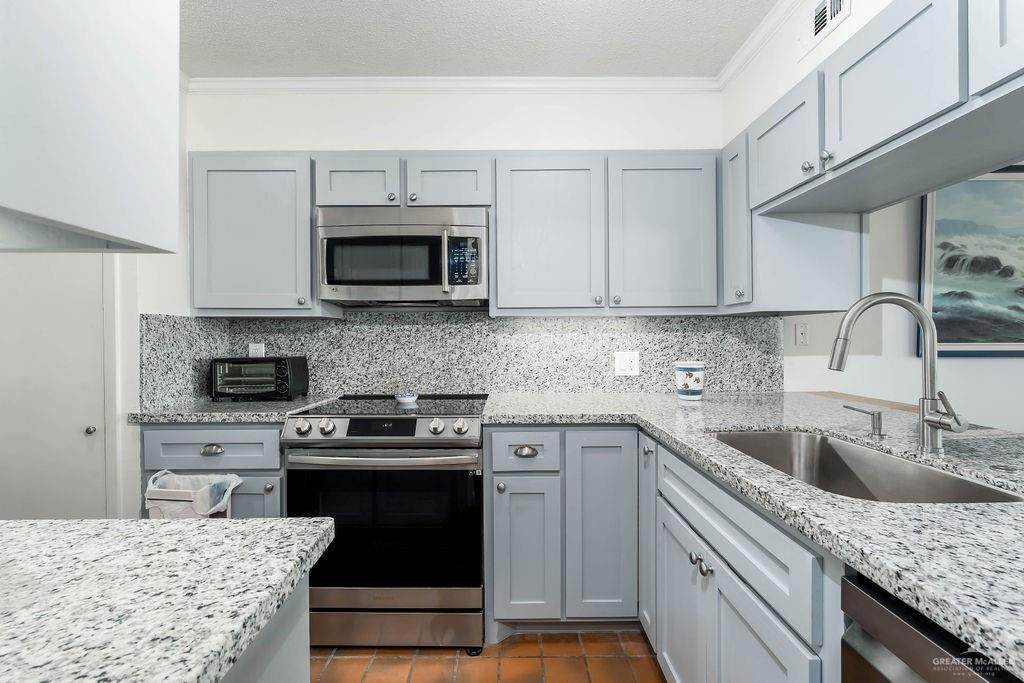 https://bt-photos.global.ssl.fastly.net/mcallen/orig_boomver_1_505113-2.jpg