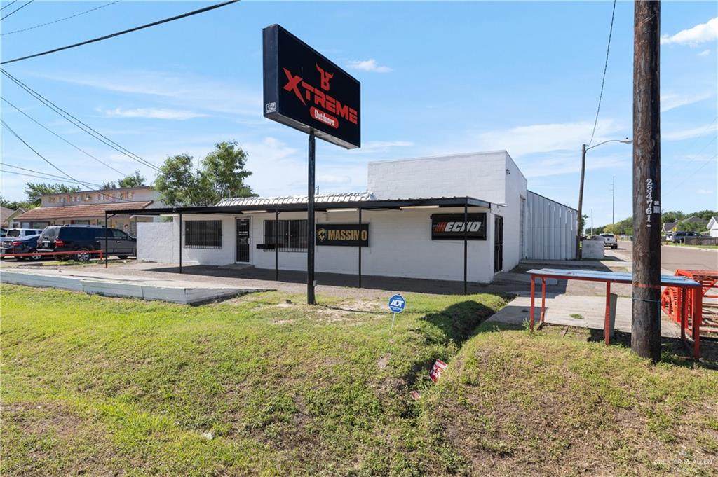 1006 Expressway 83 - Photo 1