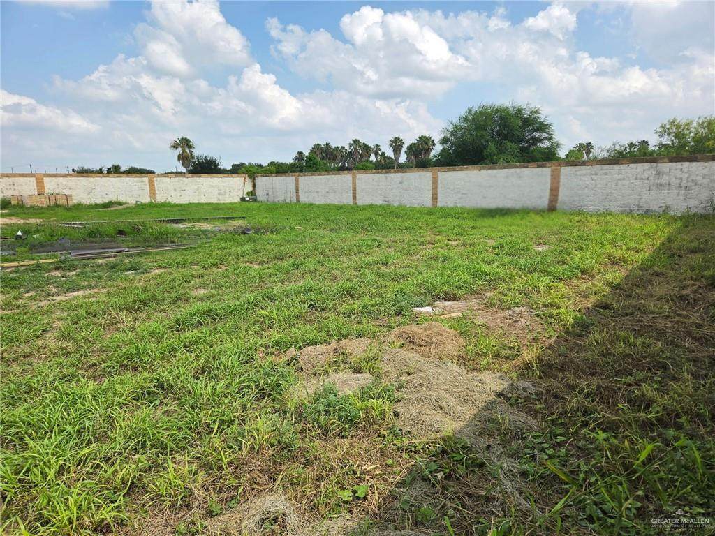 3824 Roosevelt - Photo 1