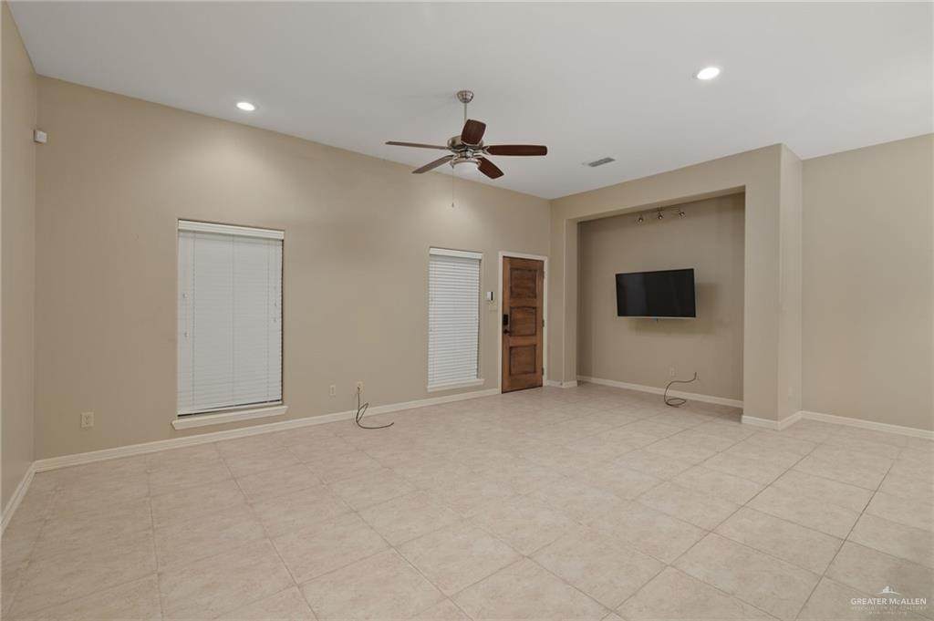 https://bt-photos.global.ssl.fastly.net/mcallen/orig_boomver_1_505939-2.jpg