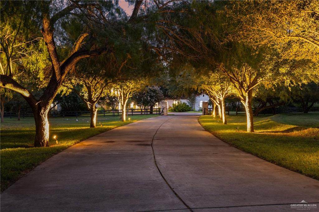 https://bt-photos.global.ssl.fastly.net/mcallen/orig_boomver_1_506082-2.jpg