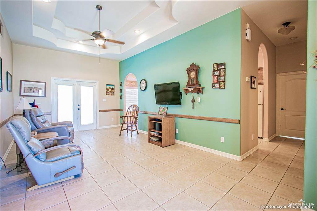 https://bt-photos.global.ssl.fastly.net/mcallen/orig_boomver_1_506370-2.jpg