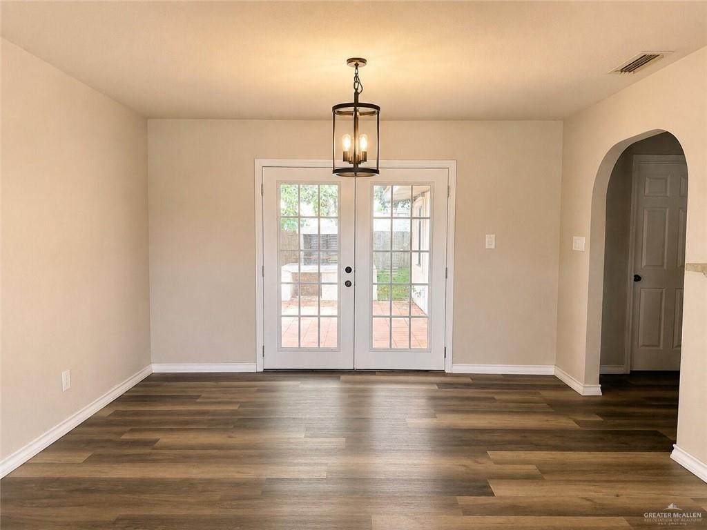 https://bt-photos.global.ssl.fastly.net/mcallen/orig_boomver_1_508394-2.jpg