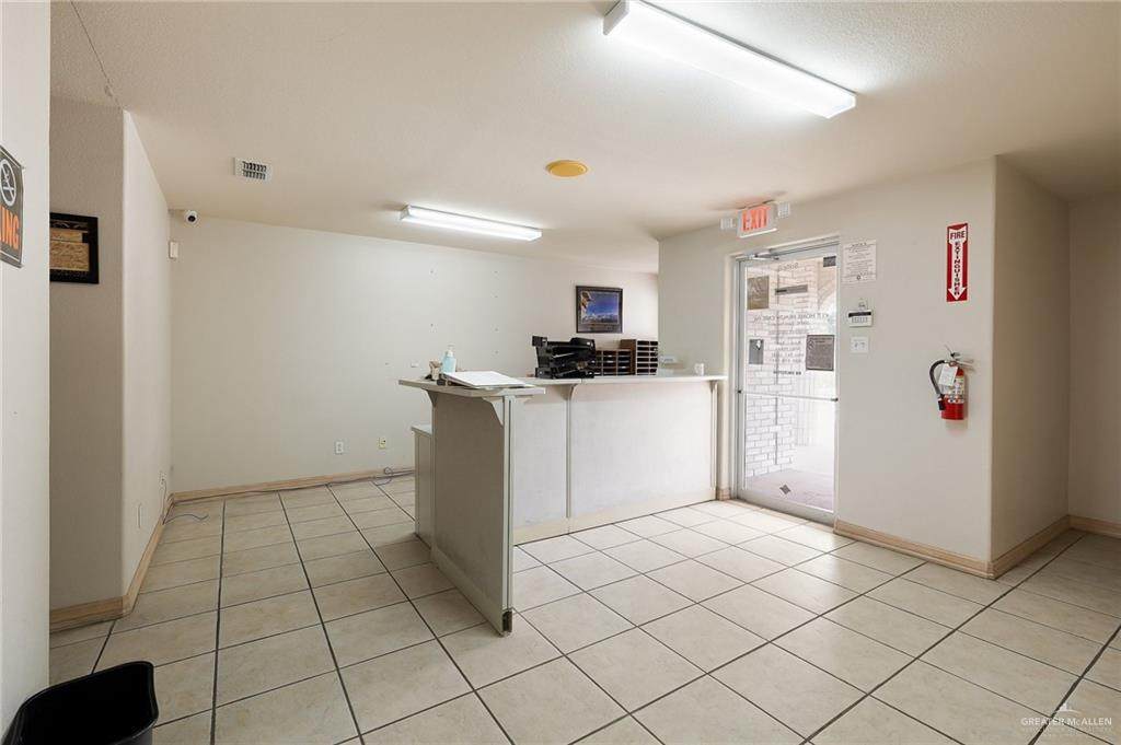 https://bt-photos.global.ssl.fastly.net/mcallen/orig_boomver_1_508527-2.jpg