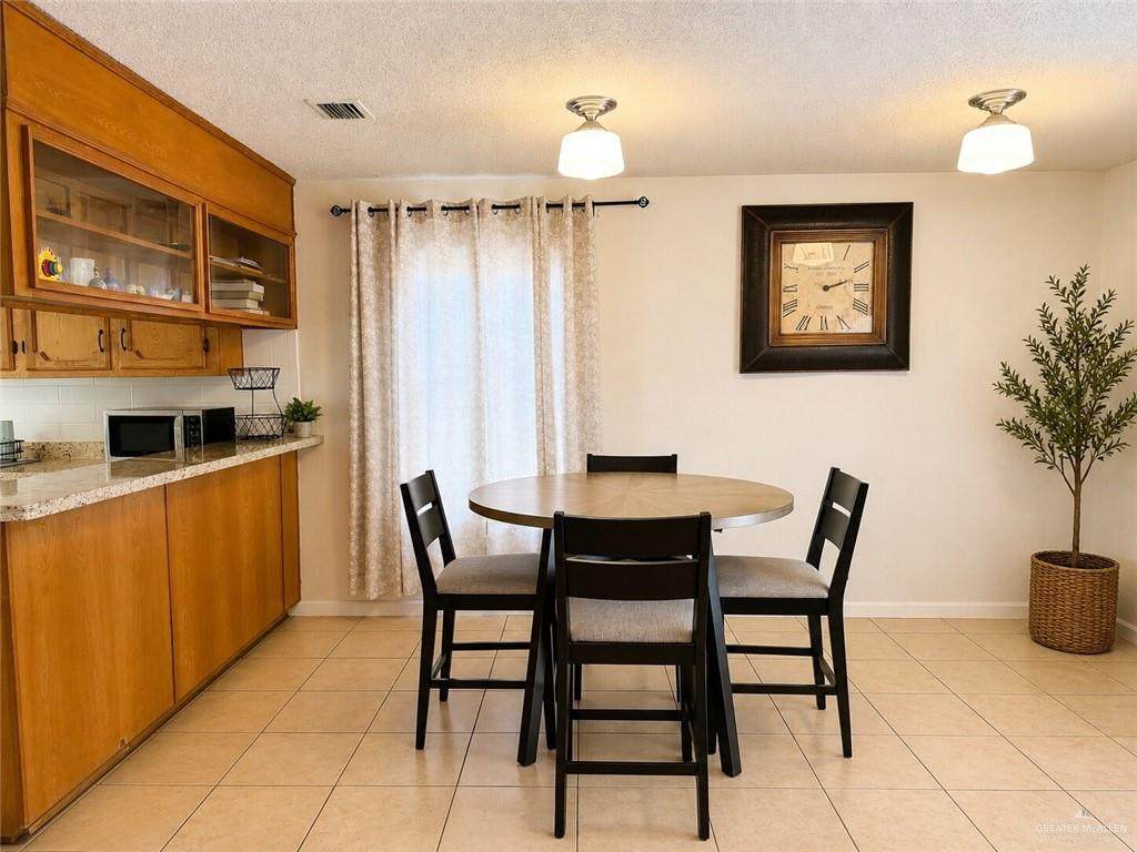 https://bt-photos.global.ssl.fastly.net/mcallen/orig_boomver_1_509037-2.jpg