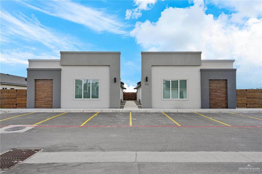 719 Coves - Photo 1