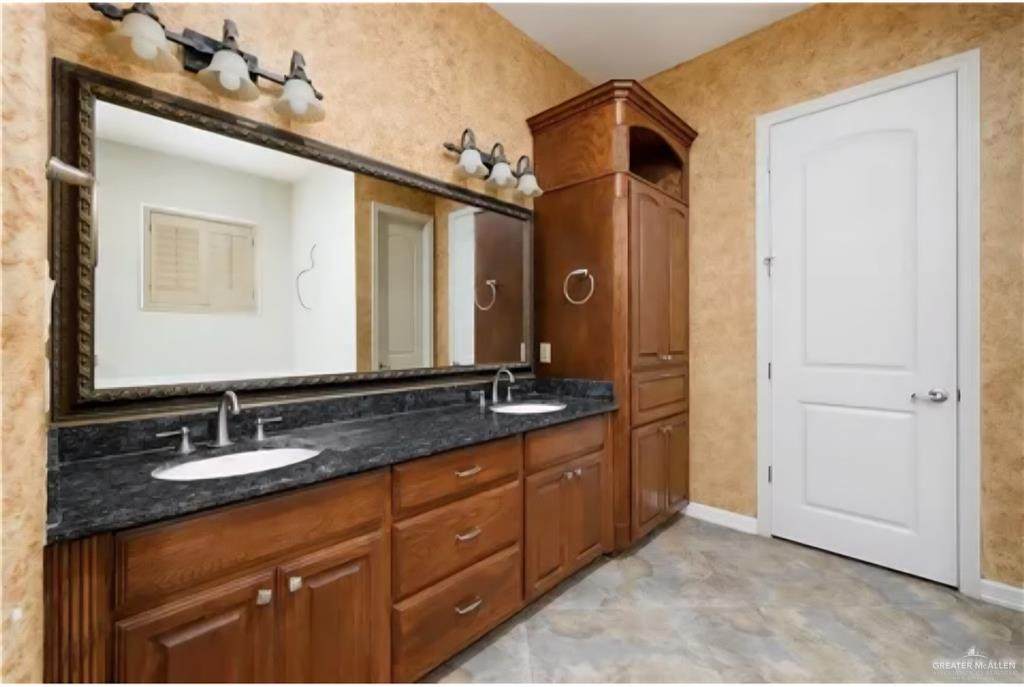 https://bt-photos.global.ssl.fastly.net/mcallen/orig_boomver_1_509659-2.jpg