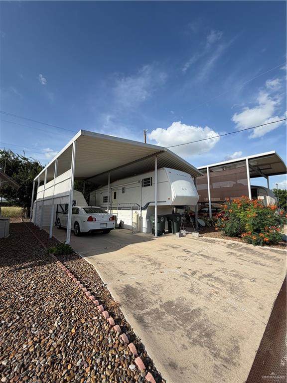 1613 Rio Grande - Photo 1