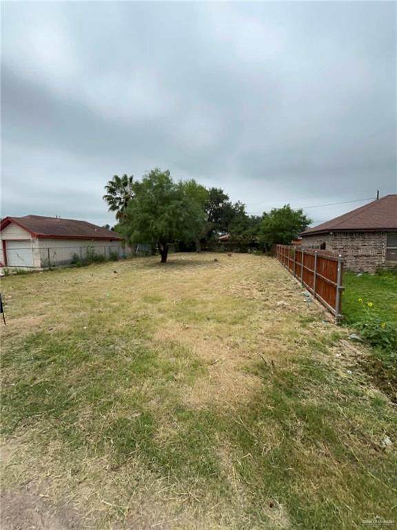 746 Hernandez - Photo 1