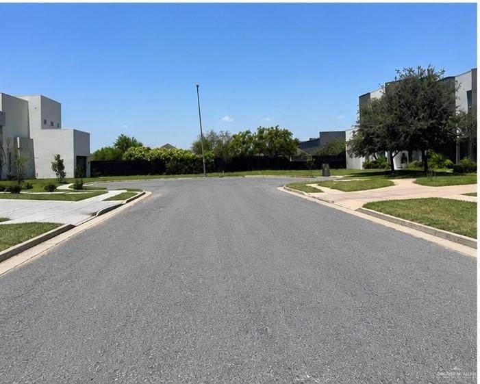 https://bt-photos.global.ssl.fastly.net/mcallen/orig_boomver_1_510880-2.jpg