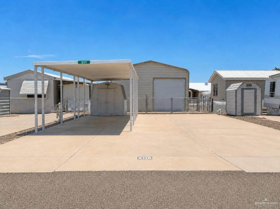 231 Seabreeze - Photo 1