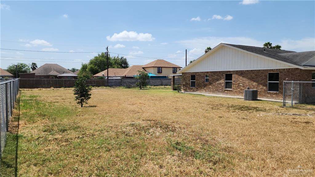 https://bt-photos.global.ssl.fastly.net/mcallen/orig_boomver_1_511510-2.jpg