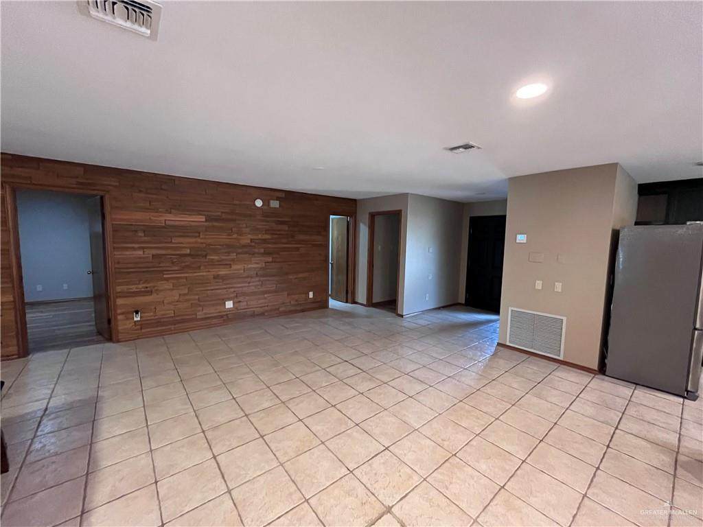 https://bt-photos.global.ssl.fastly.net/mcallen/orig_boomver_1_513301-2.jpg
