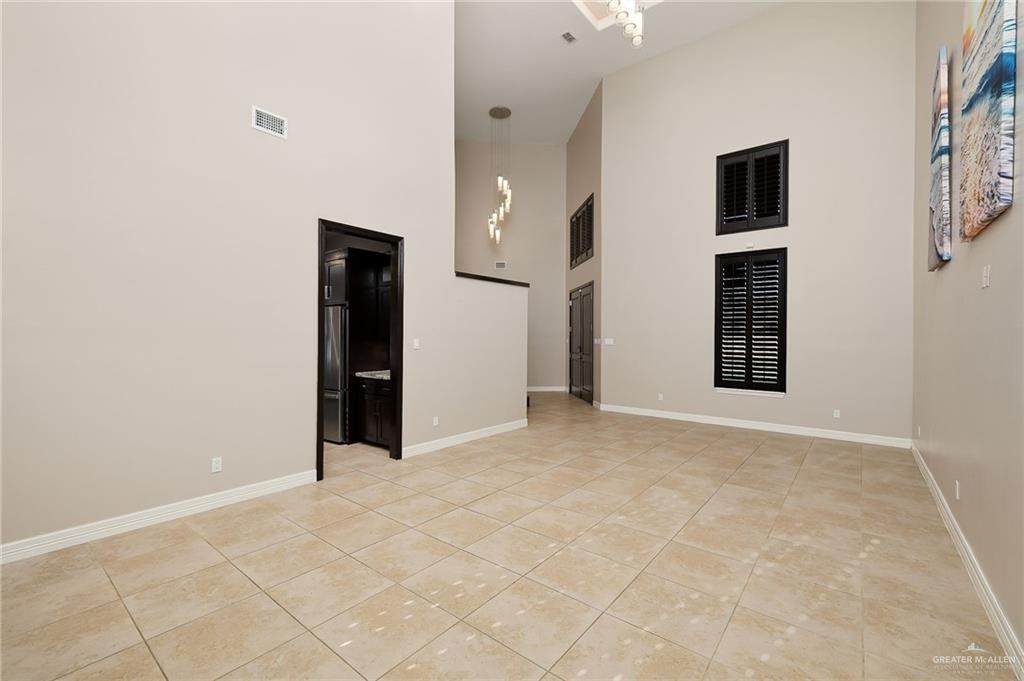 https://bt-photos.global.ssl.fastly.net/mcallen/orig_boomver_1_513416-2.jpg