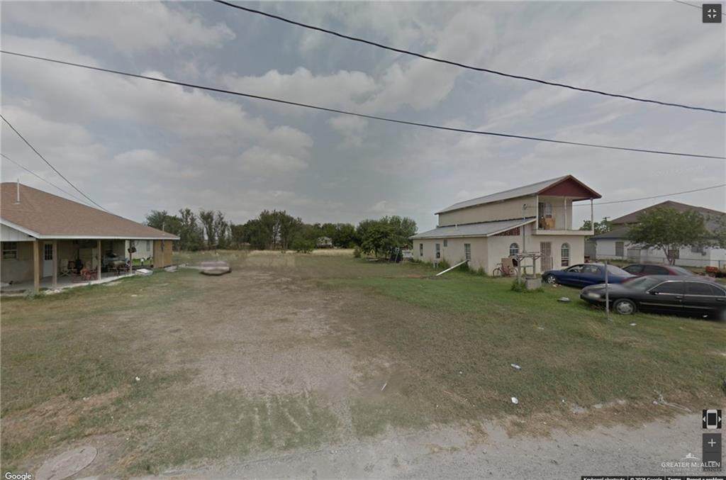 605 Martinez - Photo 1