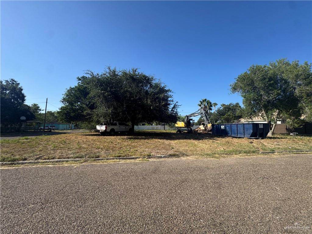 220 Sgt Rosas - Photo 1