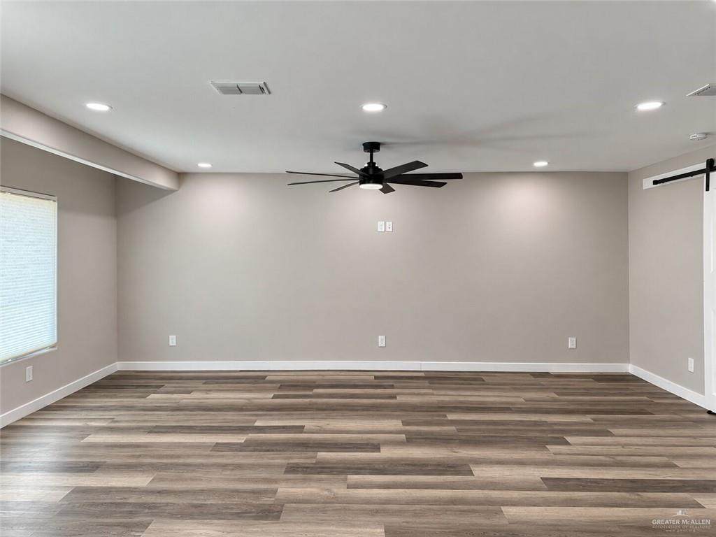 https://bt-photos.global.ssl.fastly.net/mcallen/orig_boomver_1_515175-2.jpg