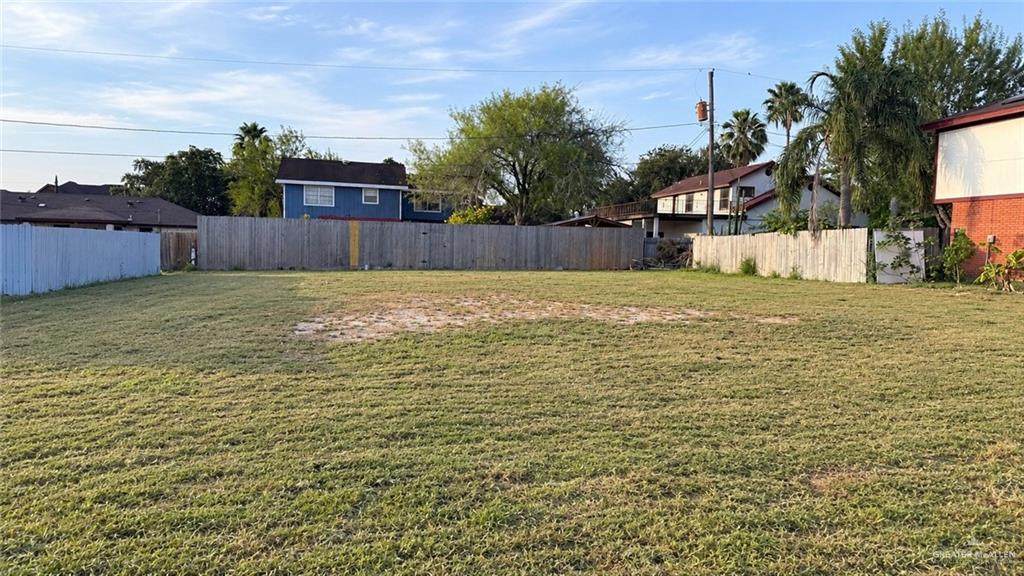 914 13th - Photo 1