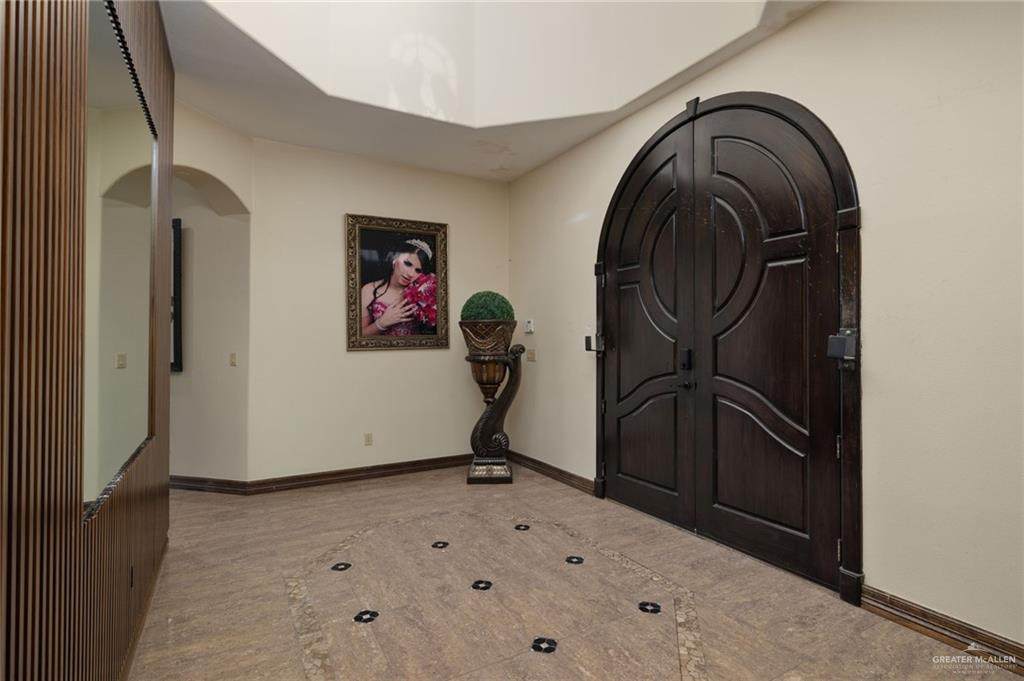 https://bt-photos.global.ssl.fastly.net/mcallen/orig_boomver_1_515718-2.jpg