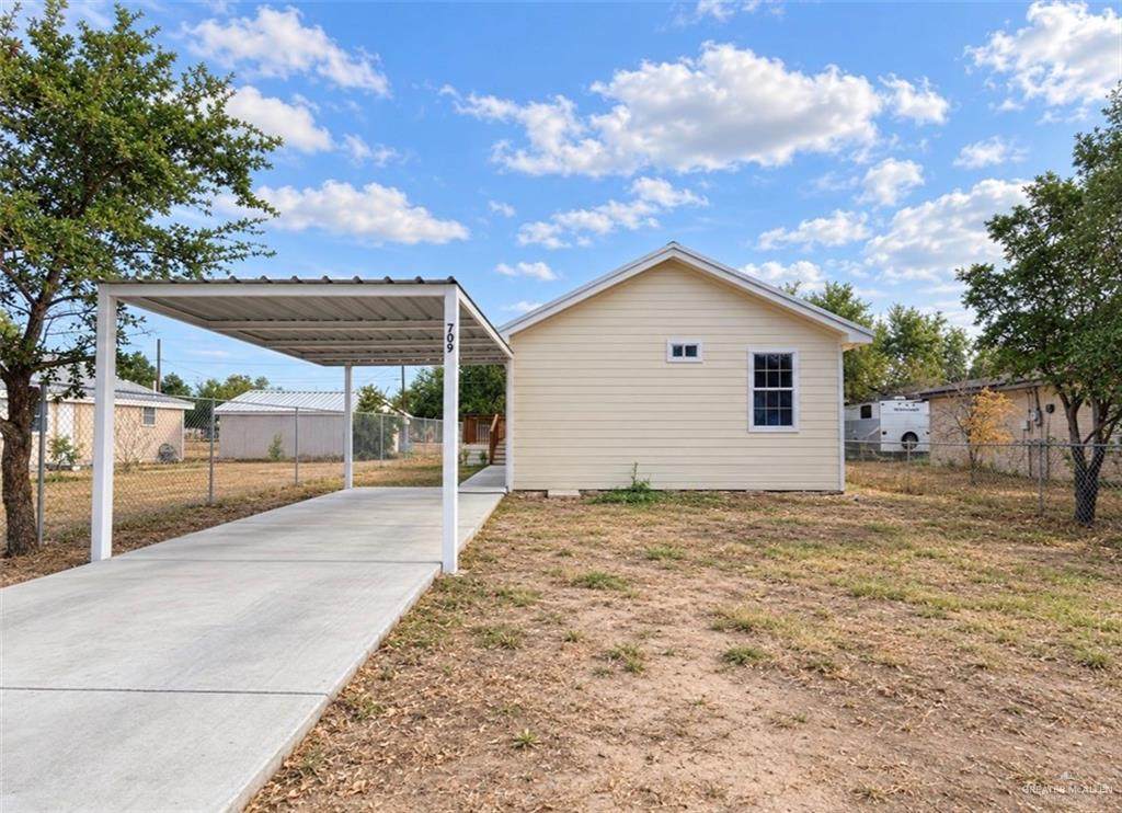 709 De Soto - Photo 1