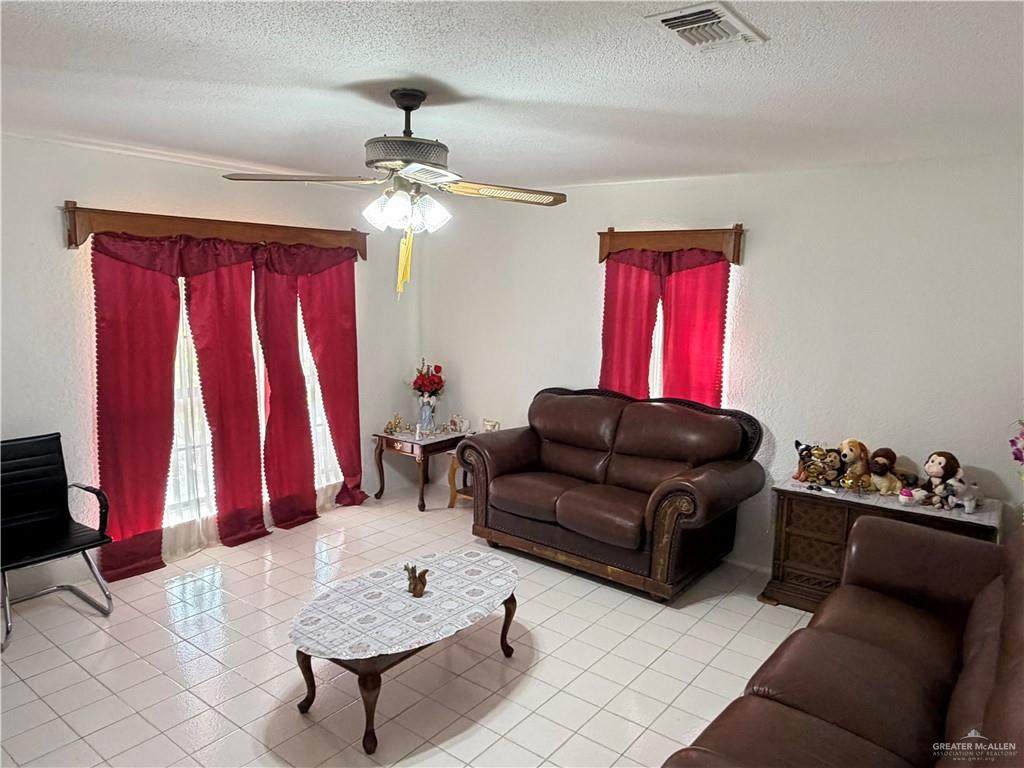 https://bt-photos.global.ssl.fastly.net/mcallen/orig_boomver_1_515757-2.jpg