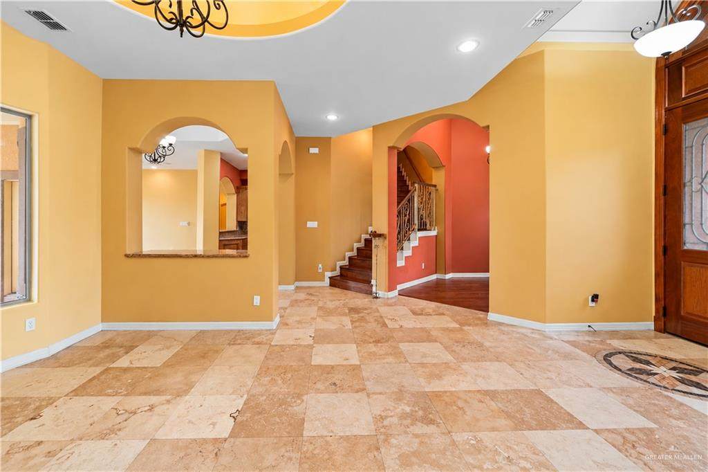 https://bt-photos.global.ssl.fastly.net/mcallen/orig_boomver_1_515837-2.jpg