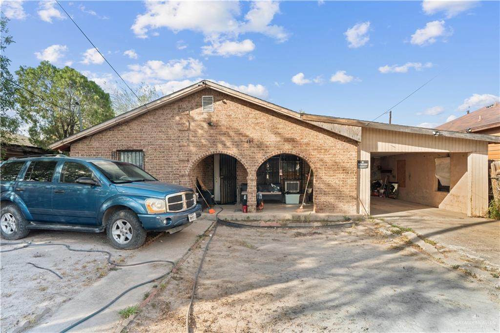 409 Clarke - Photo 1