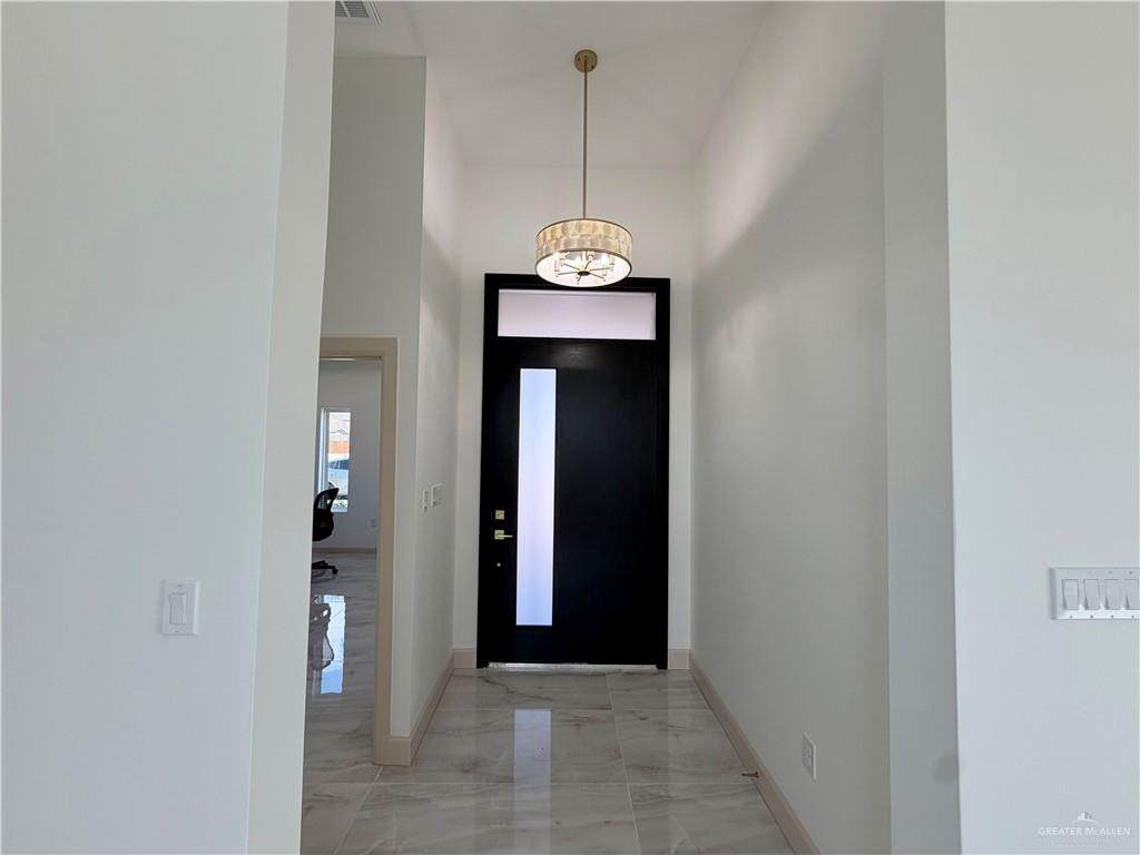https://bt-photos.global.ssl.fastly.net/mcallen/orig_boomver_1_515957-2.jpg