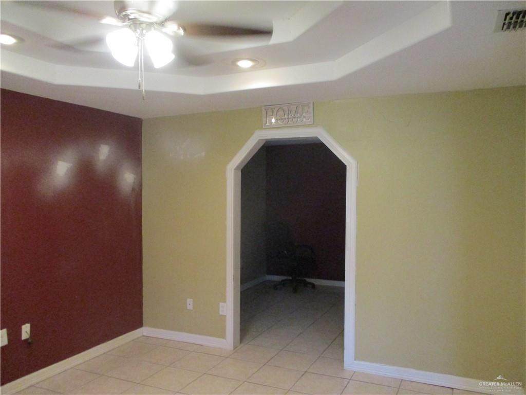 https://bt-photos.global.ssl.fastly.net/mcallen/orig_boomver_1_516099-2.jpg
