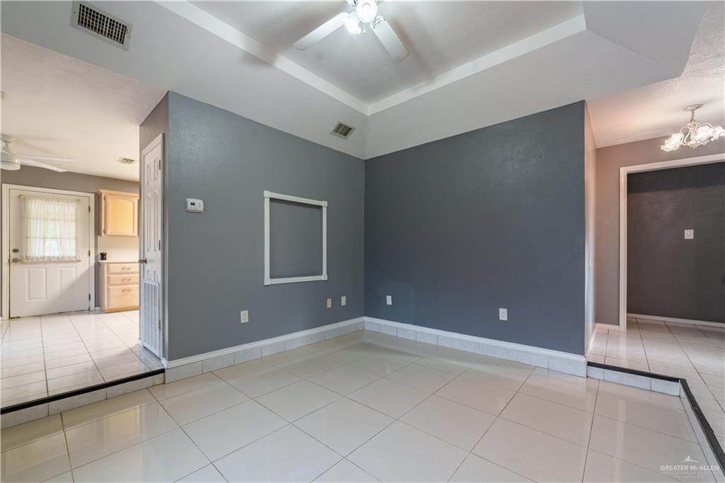 https://bt-photos.global.ssl.fastly.net/mcallen/orig_boomver_1_516130-2.jpg