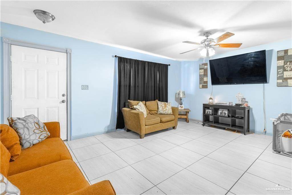 https://bt-photos.global.ssl.fastly.net/mcallen/orig_boomver_1_516191-2.jpg